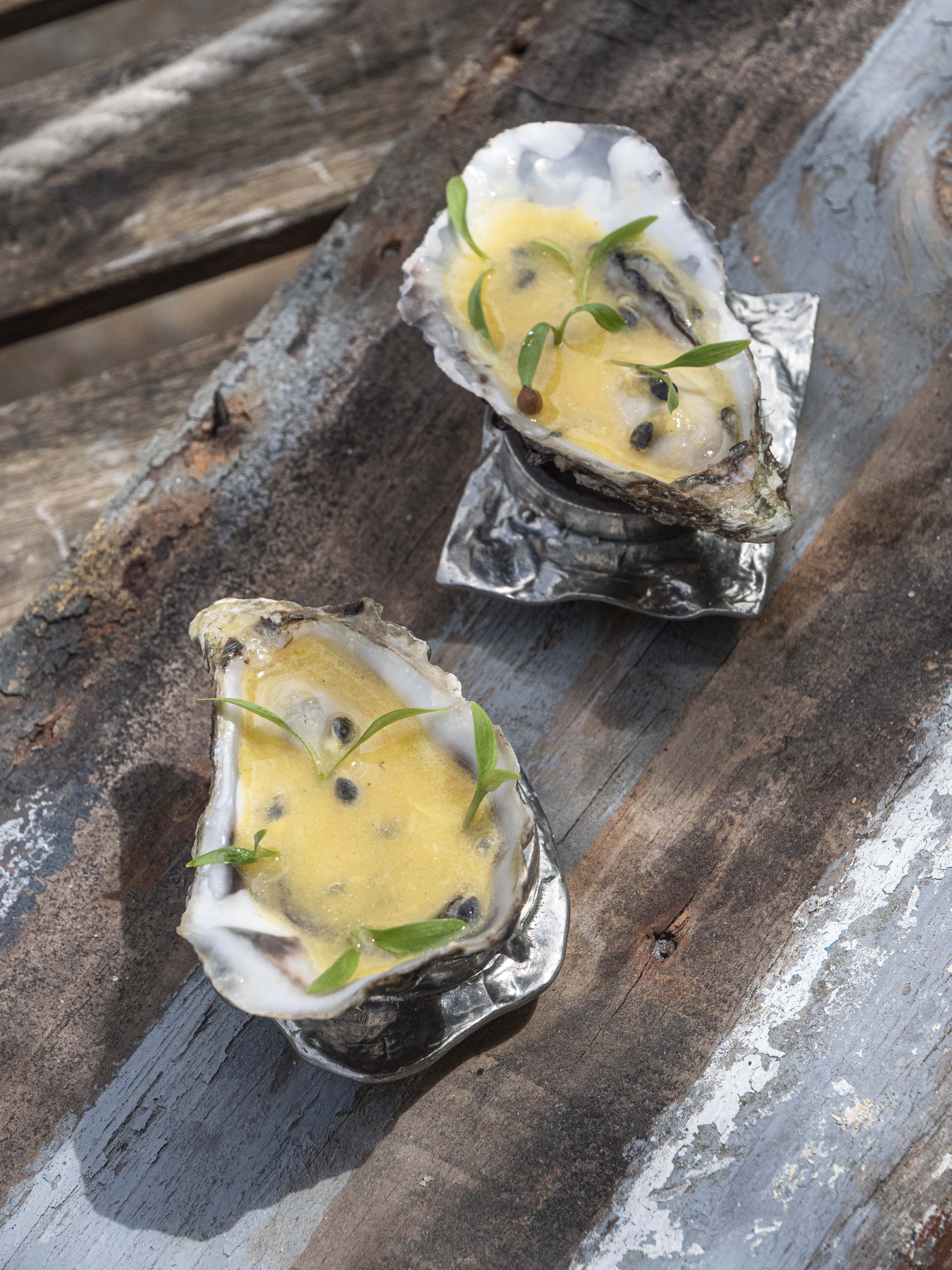 OYSTERS & ART MANTEROLA CULINARY POP-UP